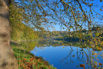 Obraz premium Les berges du Léguer à Lannion en Bretagne