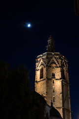 Torre del Micalet, Miguelete iluminado por la Luna de Valencia. Catedral de Valencia