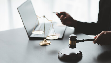 Lawyer concepts to testify to clients and to provide counseling in cases, to provide legal relief, to maintain law and fairness, to proceed with transparency, to attorneys to defend cases in court.