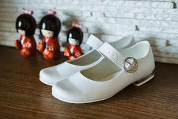 białe buty komunijne dziewczęce