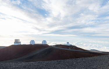 ハワイ島 マウナケアの天文台群