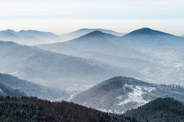 Murgtal im Winternebel