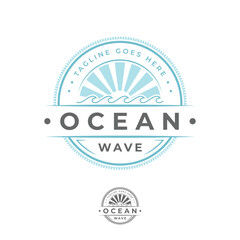 Obraz premium Ocean wave logo with sunshine icon, wave logo emblem circle with sunlight icon