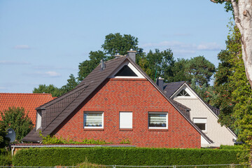 Fototapeta na wymiar Wohngebäude, Einfamilienhäuser, Hude, Niedersachsen, Deutschland