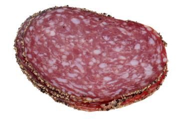 Tranches de pavé au poivre en gros plan sur fond blanc