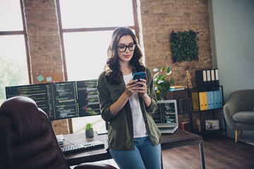 Photo of concentrated smart lady ceo engineer designer discusses issue operating system no wifi...
