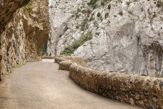 the Galamus gorges, carved out by the Agly river