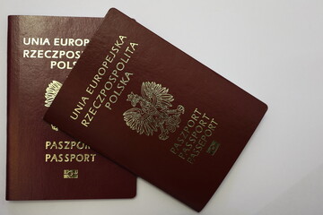 polskie paszporty - obrazy, fototapety, plakaty