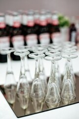 kieliszki z szampanem na powitanie