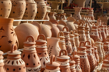 Fototapeta na wymiar Handmade pottery in Nizwa market