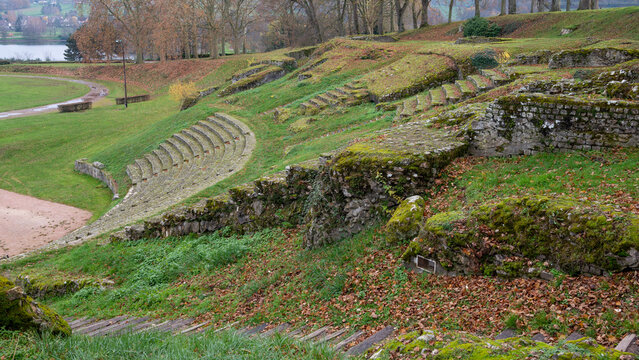 The amphitheater of Autun. Construction of the largest Roman amphitheater of its time, able to accommodate up to 20,000 spectators. French in Burgundy