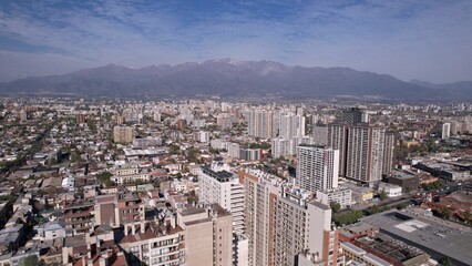 Fototapeta premium SANTIAGO, CHILE, PANORAMIC VIEW OF CENTER OF SANTIAGO