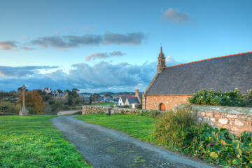 La chapelle Saint-Nicolas de Buguélès en Bretagne