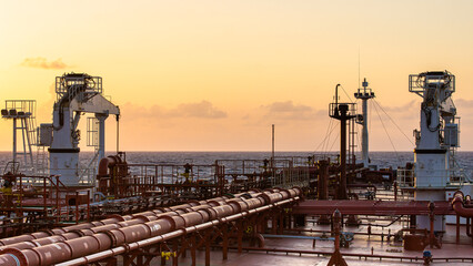 Pipe line on main deck oil tanker
