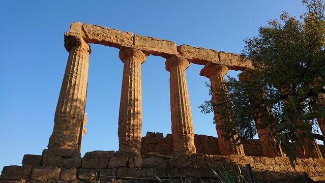 Temple de Junon ou temple d&rsquo;H&eacute;ra, parc arch&eacute;ologique de la Vall&eacute;e des Temples, Agrigente, Sicile, Italie.
