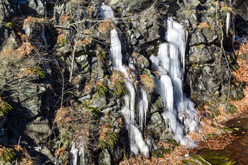 frozen  water on the walls of the quabbin spillway