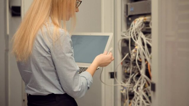 monitoring hosting in telecom provider in data center