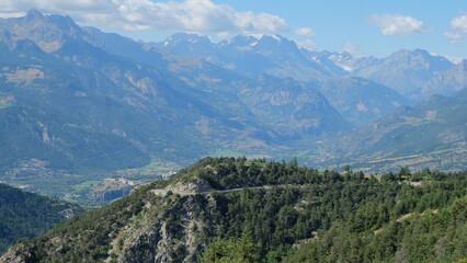 Fototapeta na wymiar Alpen Frankreich bei Guillestre