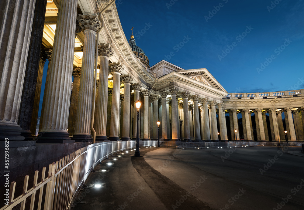 Wall mural Kazan Cathedral at night, Saint Petersburg, Russia