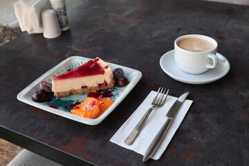 cheseecake and coffee
