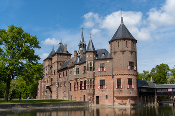Fototapeta na wymiar Castle De Haar in Haarzuilens close to Utrecht. A medieval Dutch kasteel from 1892