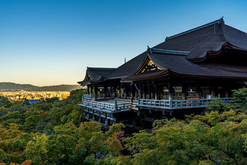 Fototapeta premium 日本の京都にある、清水寺の舞台
