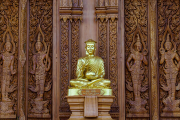 A golden statue of A Thai historical character