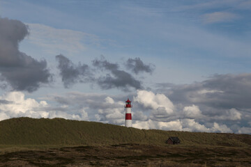 Fototapeta na wymiar Leuchtturm auf der Nordsee Insel Sylt im Herbst