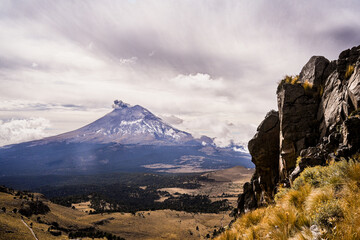 Volcanic active venting on Popocatépetl - Hiking at the feet of the Iztaccíhuatl volcanic mountain outside of mexico city in Izta-Popo National Park