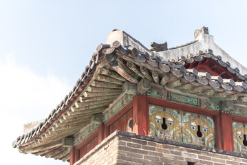 Fototapeta premium Korean traditional roof which has unique colors and pattern