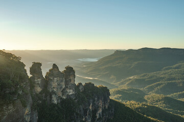 Sunrise at the three sister in blue mountains national park