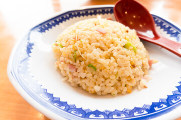 中華料理の定番「炒飯（チャーハン）」
