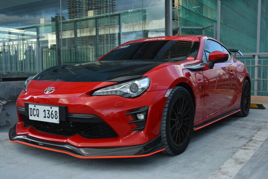 Toyota 86 at East side collective car meet in San Juan, Philippines