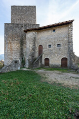 Fototapeta premium Commanderie des Hospitaliers de Le Poet Laval dans la Drôme