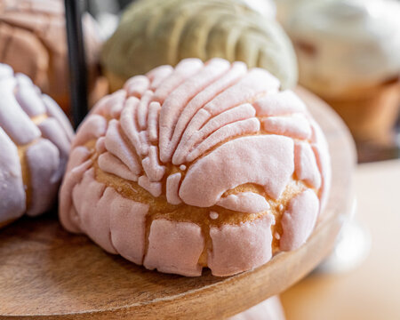 conchas traditional mexican bread