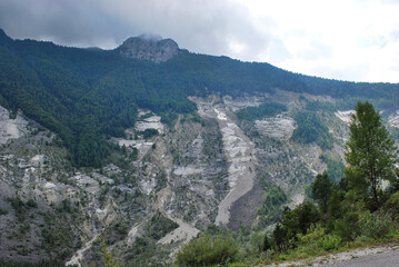 Il luogo da cui si è staccata la frana che ha causato la tragedia del Vajont il 9 ottobre 1963.