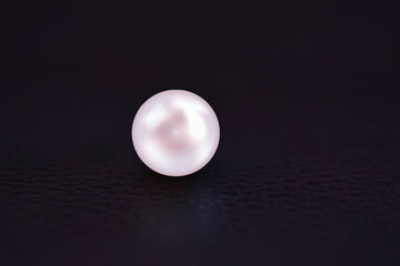 Real pearls, jewelry from shellfish