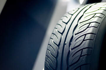 Powerful tires and a shallow depth of field