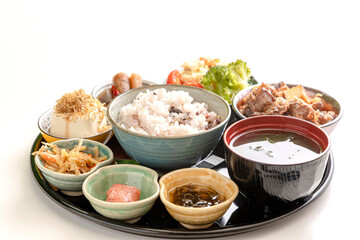 彩りが沢山ある和食、朝食、定食