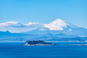 神奈川県逗子市披露山からの湘南江ノ島と富士山