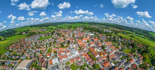 Ausblick über die Gemeinde Obergünzburg im Ostallgäu