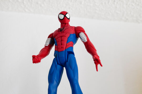 Bordeaux , Aquitaine  France - 28 12 2022 : spiderman figure Super Hero Classic Marvel on DC comics toy Spider-Man collectible