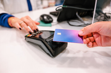 Shop payment by contactless creditcard and POS in a store