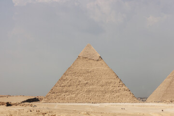 Fototapeta na wymiar Pyramid of Khufu, Cheops Pyramid in Cairo, Egypt