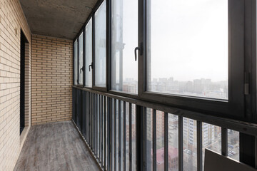 Fototapeta premium interior decoration of the interior of the balcony of a residential apartment. view from the balcony.