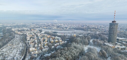 Augsburg im Schnee, Wittelsbacher Park, Hotelturm, Thelottviertel und Hauptbahnhof