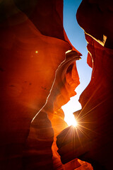 sun shining into the antelope canyon © DEN