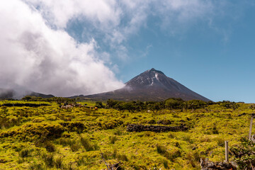 Obraz premium volcano Pico Azores country