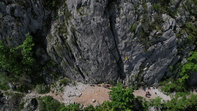 École d'escalade aux falaises de La Culaz