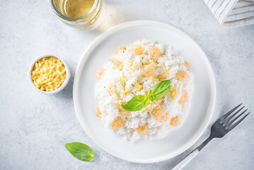 Garlic cream shrimp rice with cheese